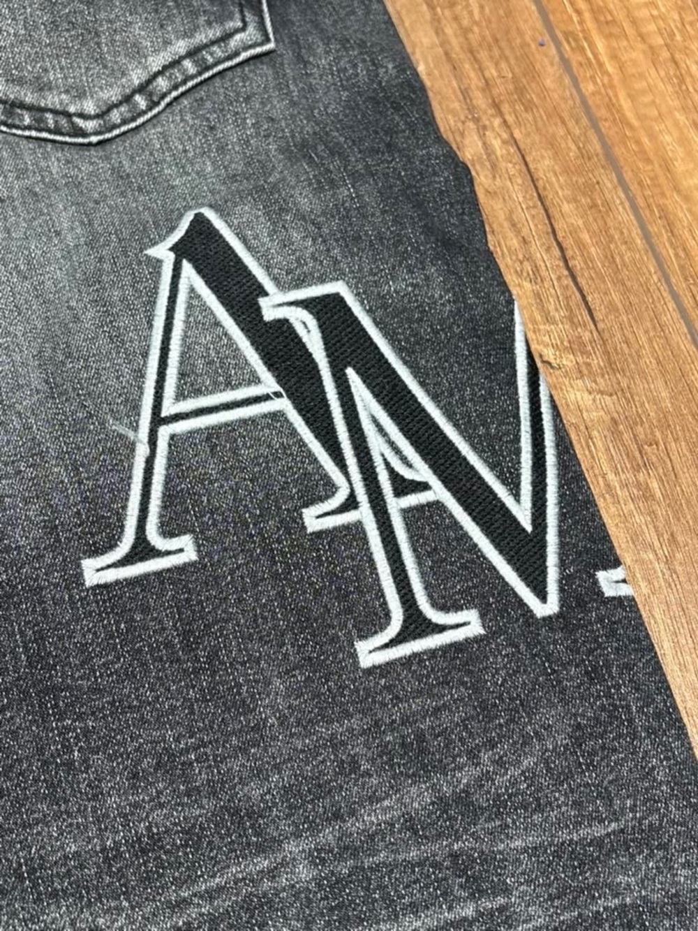 Amiri Mens Black Ripped Skinny Jeans Brand New Waist Size 30,32 - Picture 3 of 15
